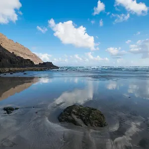 https://casa-gabriela-1.in-canary-islands.com
